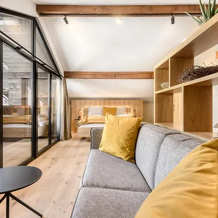 ベッド・アンド・ブレックファスト Muensterhus Josefs Alpine Lodge