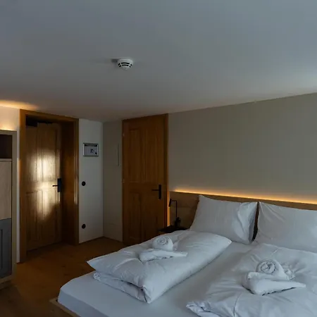 Münsterhus Josefs Alpine Bed and breakfast Schruns