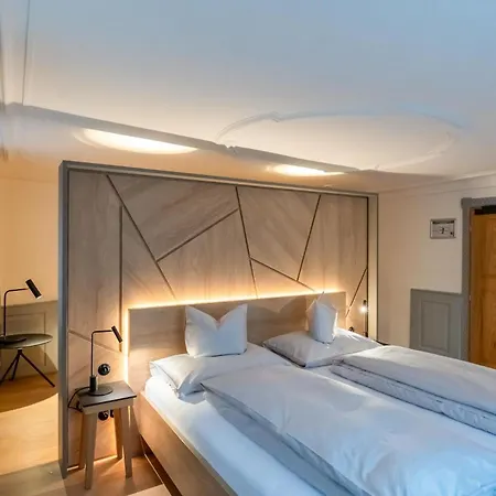 Muensterhus Josefs Alpine Bed & Breakfast Schruns